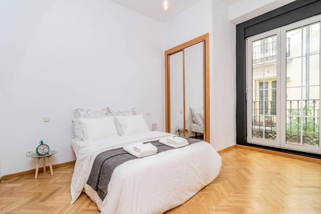 Bello Apartamento En Centro De Madrid, C/Infantas 1-3 By Batuecas Exterior photo